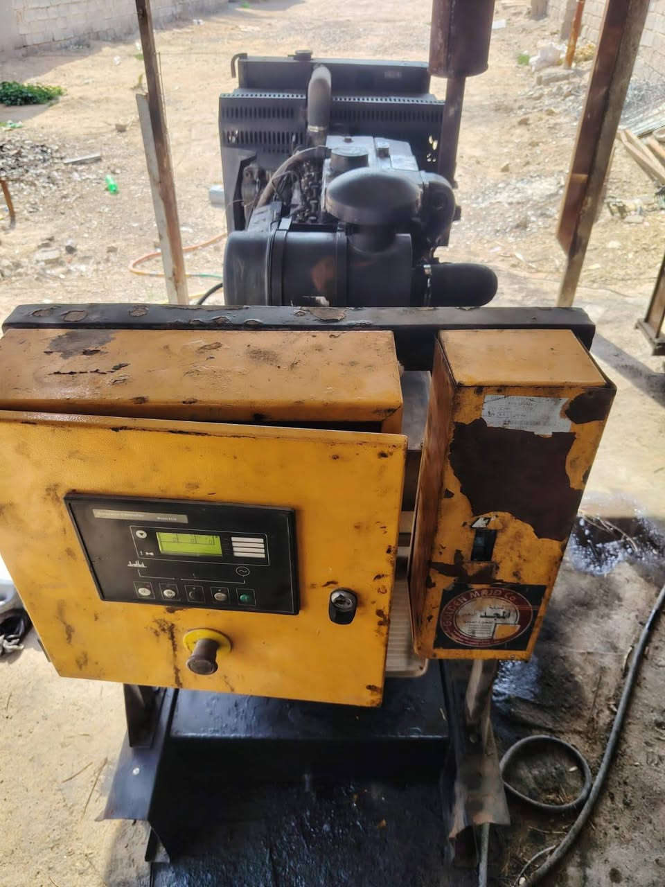 سلام عليكم عندي مولد بيركز 4سلندر 100كيفي مولد  محرك نضيف بس بي سمن تبخير  والله خير من الله شغل تحمل  تفحص  مولد ابو غريب عله سريع مال رضوانيه  سعر 38بي مجال ***********بي واتساب
