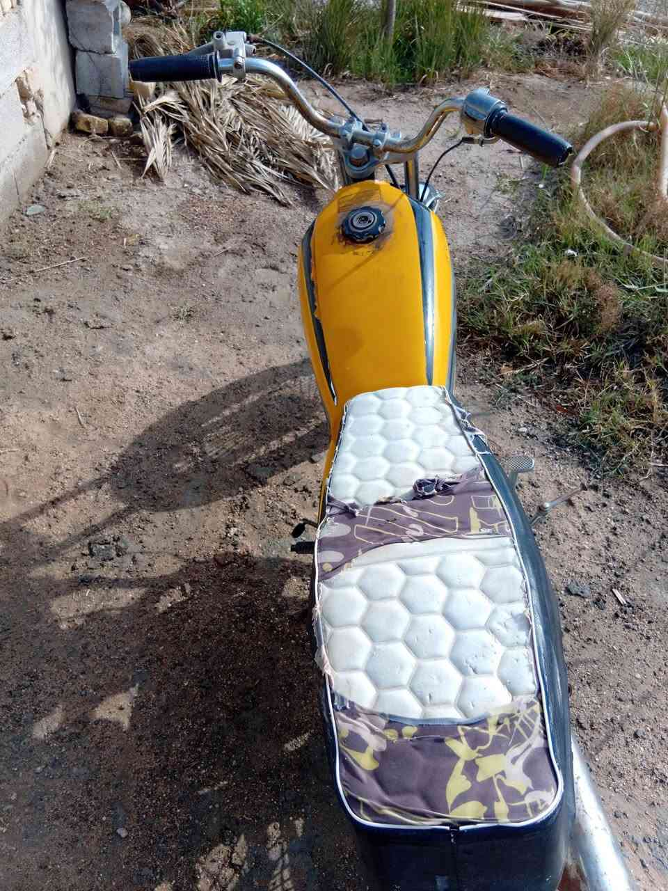 السلام عليكم 
للبيع أيراني كلك/ كلك موديل ١٦ مدري ١٨ مواضح بالبليته سعرهه ٢٥٠ الف قفل مكاني طريق أبو الماش للتواصل خاص او أتصال ***********
