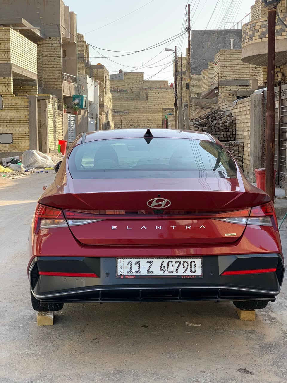 النترا وارد أمريكي هايبرد 2024 لون احمر السياره اي نقص مابيها حادثها بنيد مبدل فقط ممصبوغ بعده مكفوله لا لغد ولا شواصي السياره فول واحد ع واحد داخل كريمي ملكي 
مواصفاتها معروفه الفول رادات جانبيه رادار خلفي امامي كله شغال سونارها موجود 
السعر 145$بيها مجال للشراي 
مكاني بغداد الامين الثانيه 
*********** واتساب موجود
