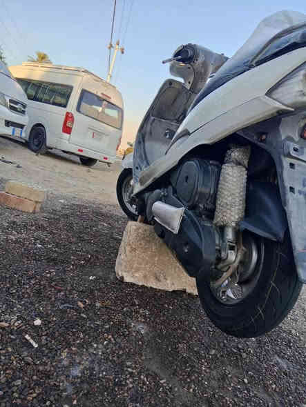 من رخصة مدير لكروب عمي دارجه لبيع بلاد سعره 575وبيه مجال مكلف بل نشر ***********لا طبلي خاص تمام خابر عله لرقم
