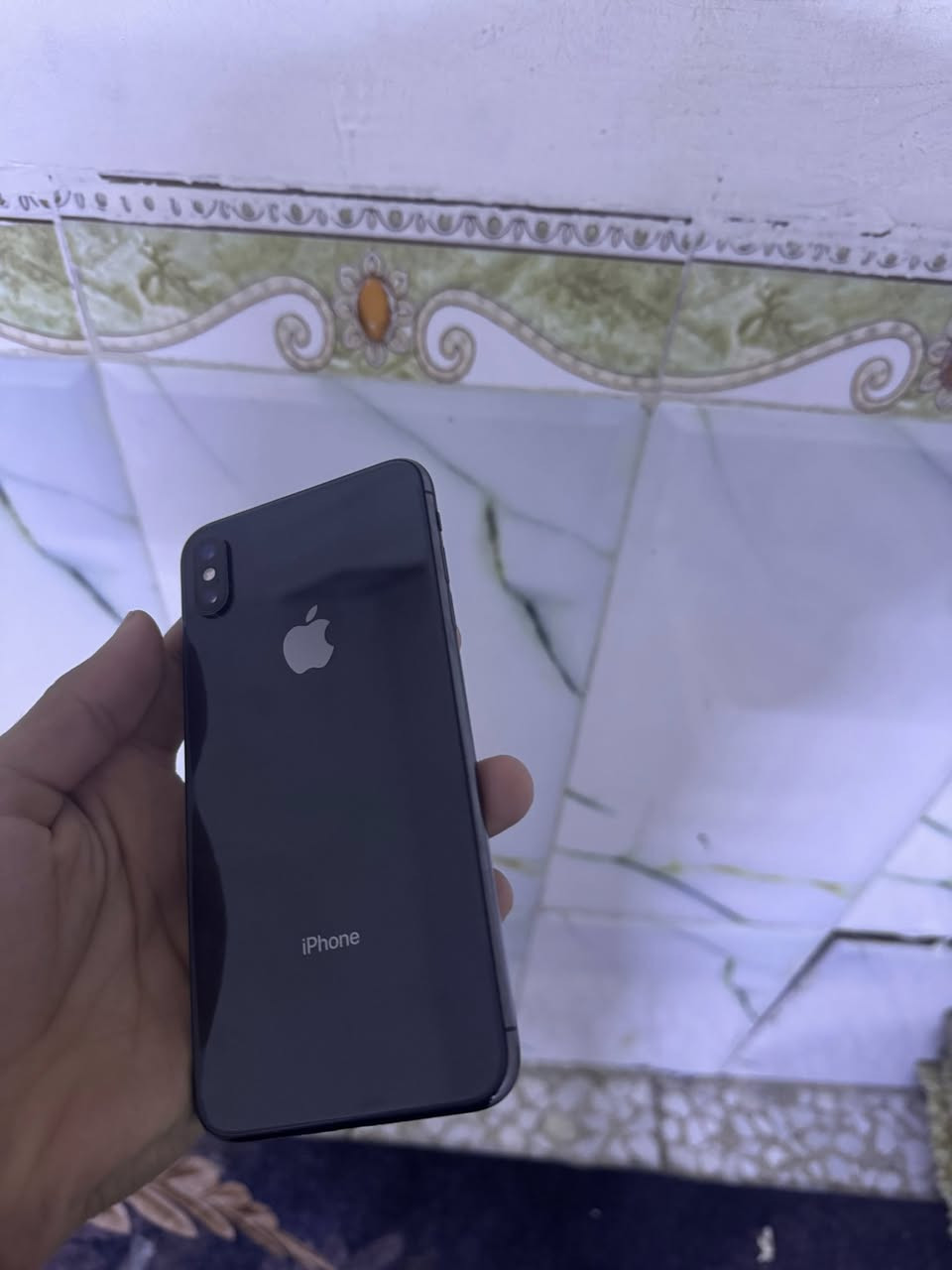 سلام عليكم شباب اكس ماكس ذاكره 256 البطاريه 76 العناون مدينه الصدر  السعر 200 وبي مجال *********** موجود واتساب او اتصال
