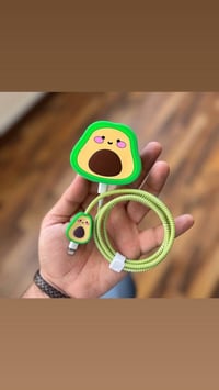 تلبيسة شاحن ايفون • اكسسوارات ايفون