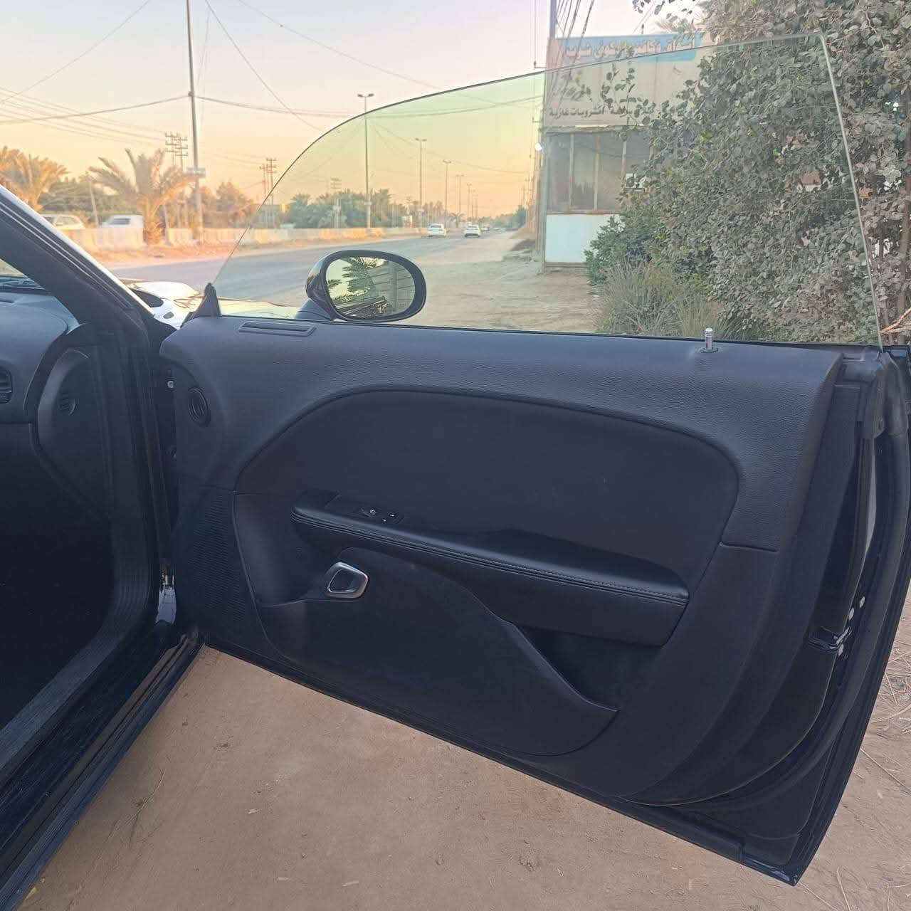 السلام عليكم 
جالنجر موديل 20 
Sxt صور الحادث ب منشور والباقي مكفول 
بدون ايرباك لغد وشاصي مكفول 
كير محرك تبريد مكفول 
حداديه 
تخم تاير جديد 
سياره جاهزه خير من الله 
اربيل انكليزي تريد مداوم تريد وكاله 

معروضه 190 وبيه مجال

*********** واتساب
