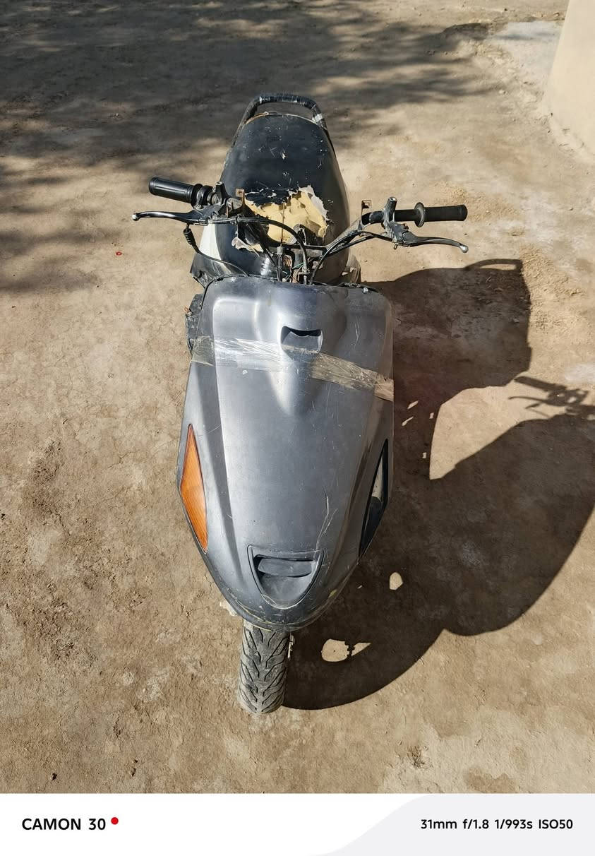 فراشه للبيع مفتوحه مرة وحده كهربائيات ماتشتغل 
شغاله مابيها شي هندر واحد تشتغل السعر 150


**إذا كنت صاحب هذا الإعلان وتريد حذفه لأي سبب، رجاءا أرسل رسالة إلى الدعم الفني**