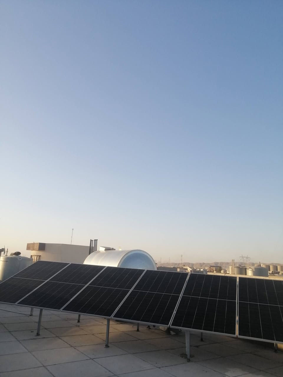تم بعون الله تنصيب منظومة  طاقة شمسية  في قضاء طوز خورماتو   بواقع (10) امبير نهاري و (10) امبير ليلي 

تتكون المنظومة من :-

1- الواح نوع فيلاديفيا (600) واط عدد (6) الواح  ضمان (10) سنوات 

2- انفيرتر (6)كيلو واط 
ضمان (1) سنة نوع  ( فلستي ) 

3- بطارية ليثيوم نوع ( فايف ستار   ) 
 (10.24) كيلو واط (51.2) فولت
  ضمان (5) سنوات

4- بورد مع قواطع AC و DC مع اسلاك الواح 6 ملم DC
ومن الله التوفيق 

ملاحظة / توجد لدينا كافة انواع واحجام  المنظومات  مثلآ
8 نهاري  _8 ليلي
12 نهاري - 12 ليلي
15 نهاري - 15 ليلي
20 نهاري - 10ليلي
وكذلك بقية الاحجام حسب حاجة وطلب الزبون وبضمان حقيقي فعلي 

يوجد نقدآ وبالتقسيط
العنوان / طوز خورماتو - مجاور مطعم وكباب عزيز

***********
***********

زورونا وستجدون مايناسبكم 🌹
