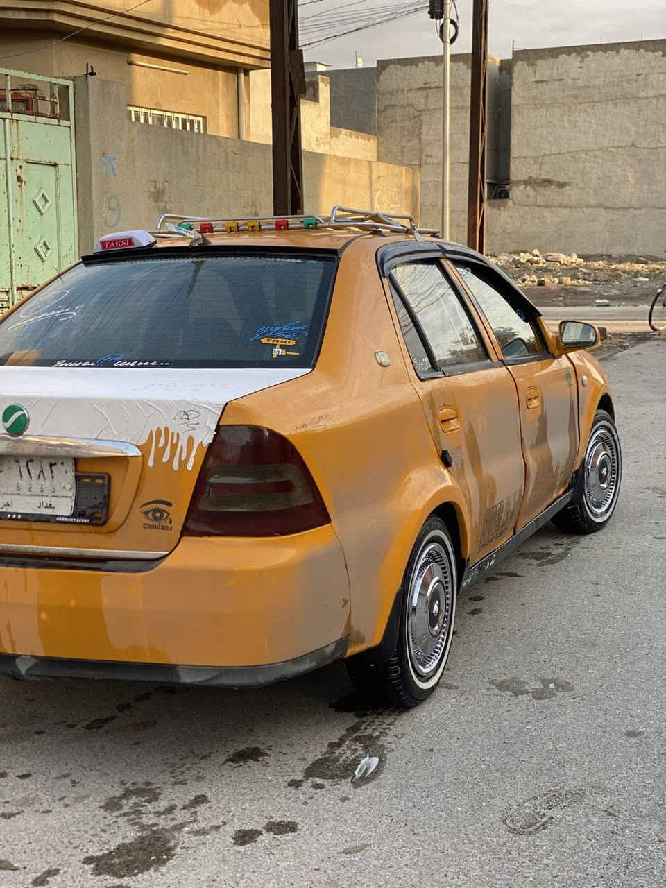 السلام عليكم
سي كي للبيع فقط
موديل 11
رقم بغداد مشروع وطني
مكينه كورله شرط
كير شرط
بدون ضرر
شرط الوكاله والتحويل
كاربون مابيها بيدك تسجللها
طخم شرط شواصي جدد
طخم تاير جديد باتري جديد 
***********
***********
مكان موصل حي التحرير 
السعر 33 وبيها مجال بسيط
