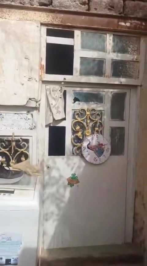 السلام عليكم مكلفه بنشر يوجد بيت زراعي للبيع مكان كولش حلو وكول الخدمات متوفره والمراسله عل خاص او على صاحب الرقم ويوجد وتساب ***********
