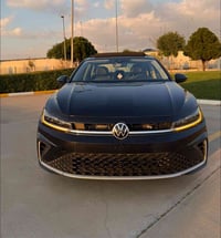 VOLKSWAGEN 2025 JEETA (SE) MODEL:2025  MILE :13,000 IMPORT COUNTRY:USA...