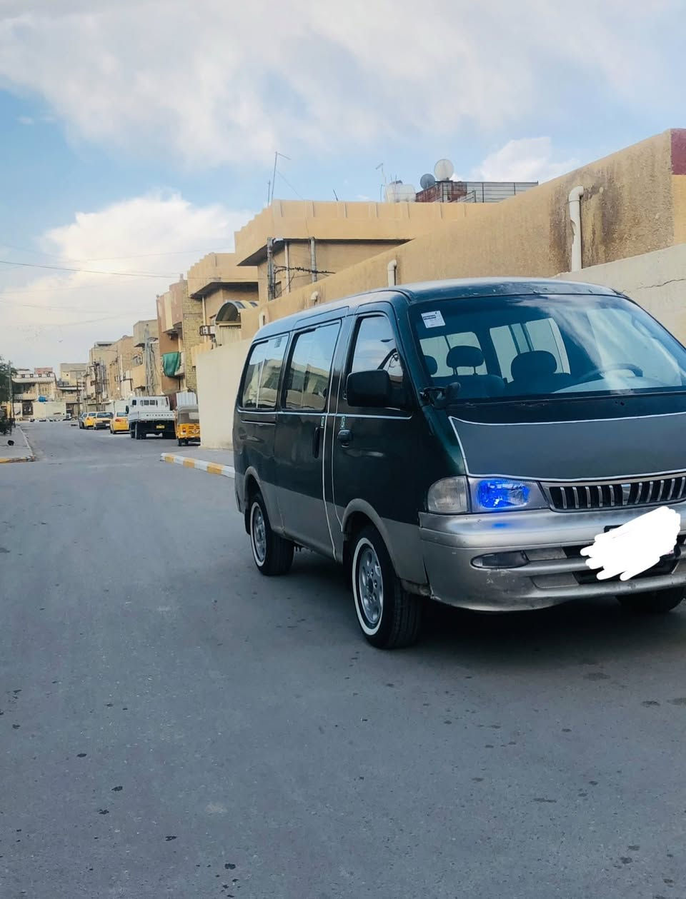 السلام عليكم بريجو موديل 2003 مسجلة بالسنوية 2006 مكينه كير اكسل خير من الله الشواصي جديدة دوشمة جديدة تخم تاير جديد جاهزة كبل للشغل سيارة رقم احمر بصرة مكان السيارة بغداد مدينة الصدر السعر 45 للأستفسار ***********
