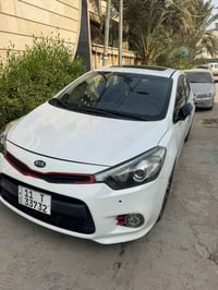 فورتي 2016 ماشيه 70 حادث  فقط دعاميه اماميه بسيطه  مواصفات فول 1/1  اد...