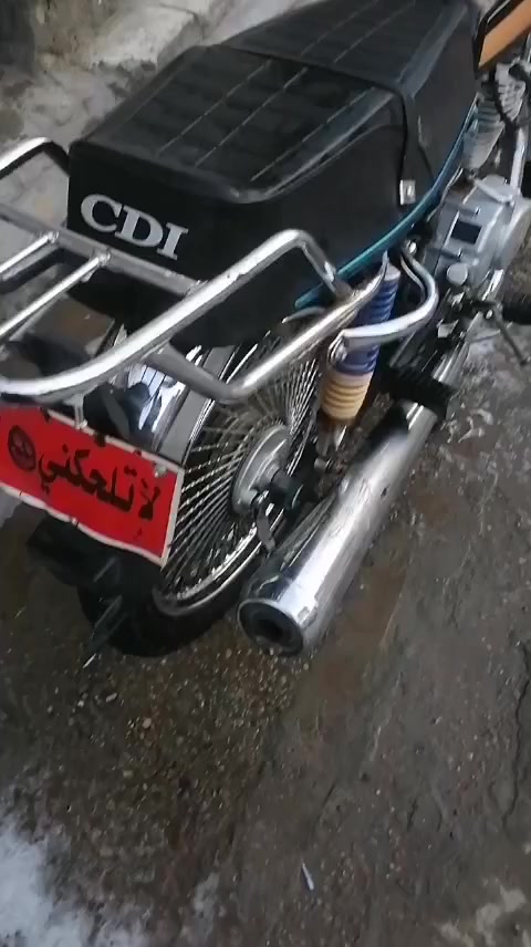 سلام عليكم دراجه نامه اوراق اصوالي مامفتوحه دراجه نضيفه مايحداج اله اي شي سعر خاص وهذه رقمي  ***********
