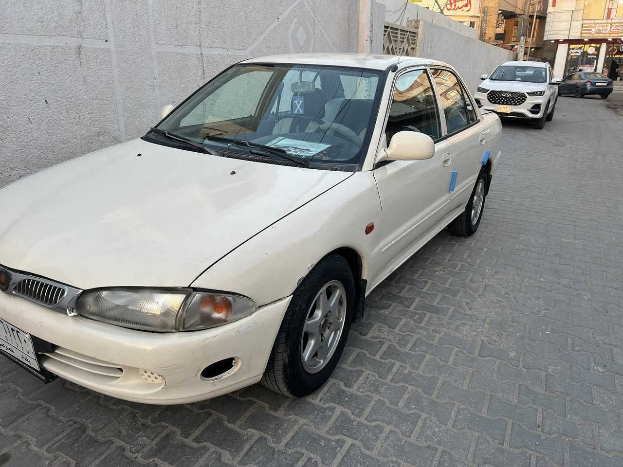 السلام عليكم بروتون موديل ٢٠٠٤ للبيع والمراوس السيارة جاهزة كير ومكينه مكفولات صدر جديد شاشه سنتر لوك السعر ٤٥ وبيها مجال مكان بغداد الحريه للاتصال ***********
