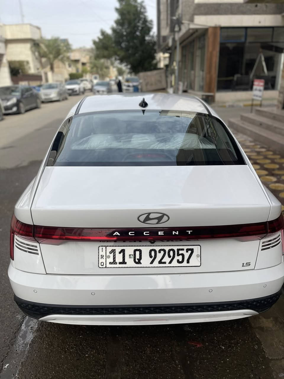 اكسنت ٢٤ خليجي ماشيه ١٢ سياره بيها رصعه بنيد وطخه خفيفه جاملغ خلفي ناشر سونار اسمي  ***********  واتساب موجود عنوان زيونه.  فول السياره. ١٤٦ بيها مجال بسيط
