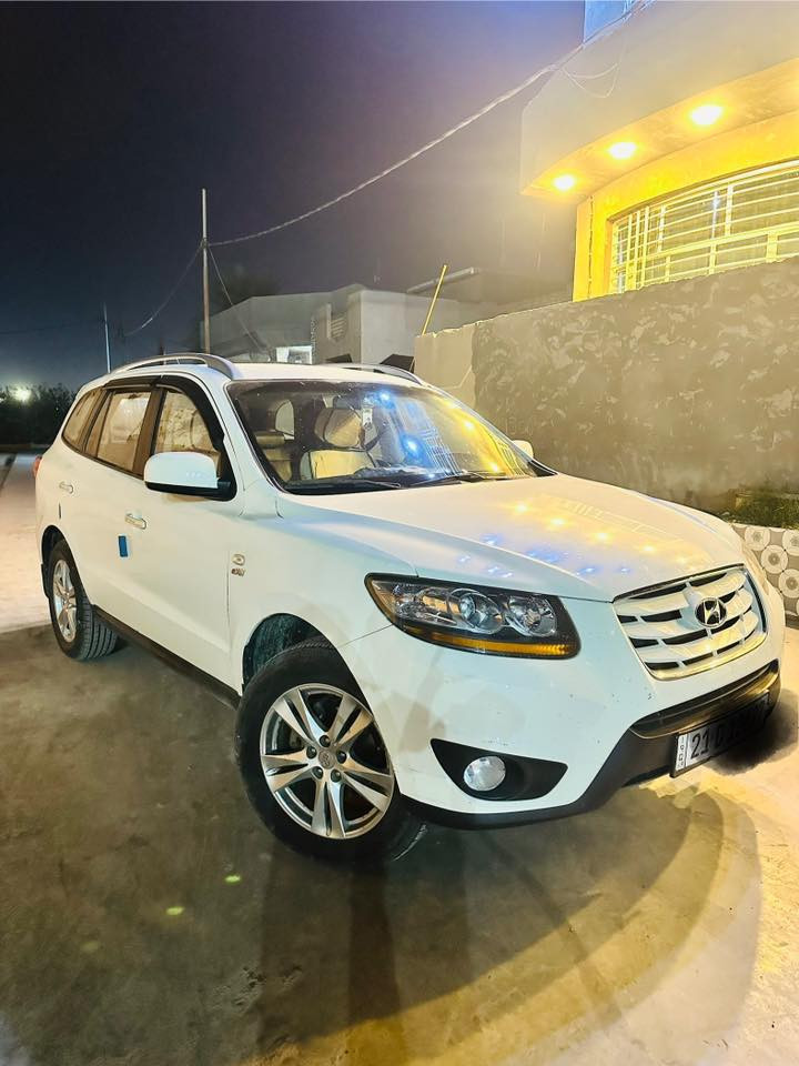 سنتافي كاز 2012صوت بلمحرك فقط السياره جديده لوك متوم طبق الاصل ***********
