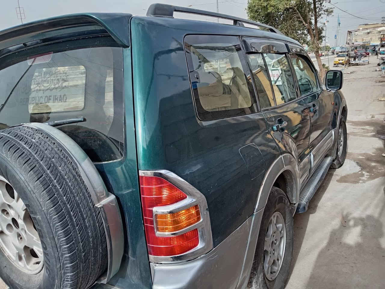 السلام عليكم سيارا مصبوغه حزام جماليه والباقي مكفوله كفاله عامه سيارا جديده كير مكينه حداديه تخم تاير السيارا جاهزه وانه مكلف بلنشر  السعر 70وبيها مجال للشراي وبخدمته المكان  ميسان العمارا موديل2001 الرقم ***********.  اسيا ***********
