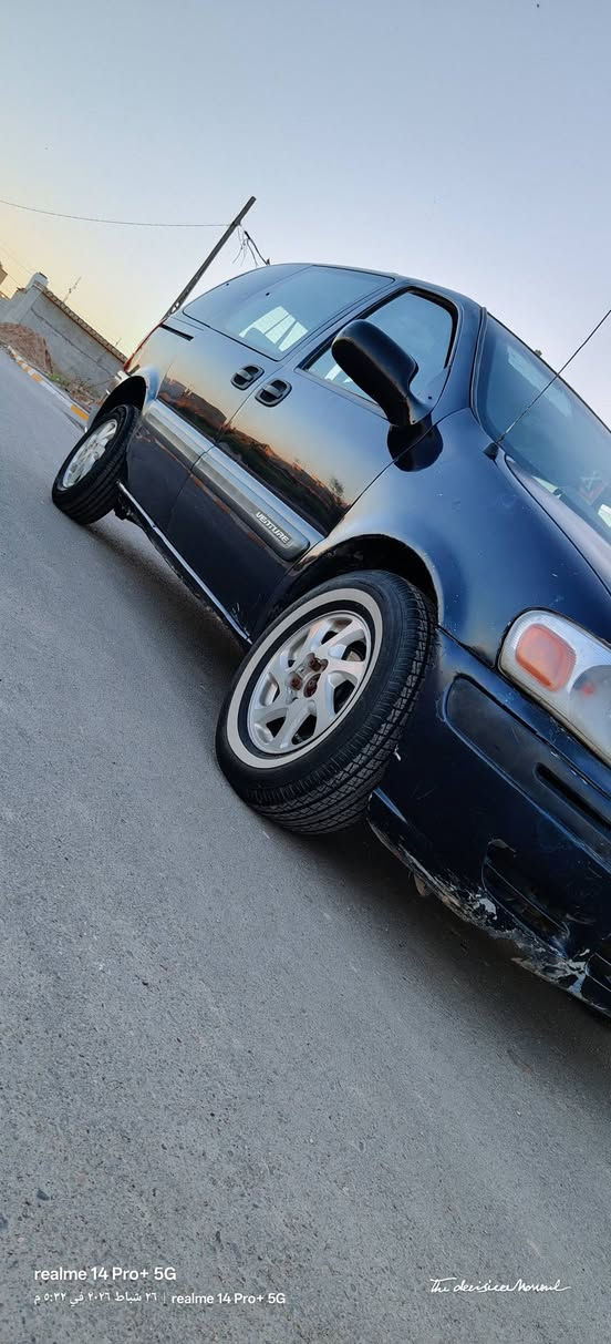 السلام عليكم
شوفرليت افنجر ((فنتوريا)) للبيع 
موديل 2004 كير ومحرك نضاف 3400
تخم تاير ويل كب نجمه 
سدر امامي وسط 
سدر خلفي جديد 
رقم بغداد انكليزي 
شاشه سماعات سستم للصوت 
قفل سنتر لوك كل السياره 
كهربائيات شغال 
السياره ما بيهه اي خياس لان دايمهه جديد 
السياره احله من الصور 
تبريد عاطل 
السياره عوزهه ترتيبات بسيطه 
مكان السياره واسط قضاء الحي
السعر 48 ورقه وبيهه مجال 
للاستفسار 
***********
