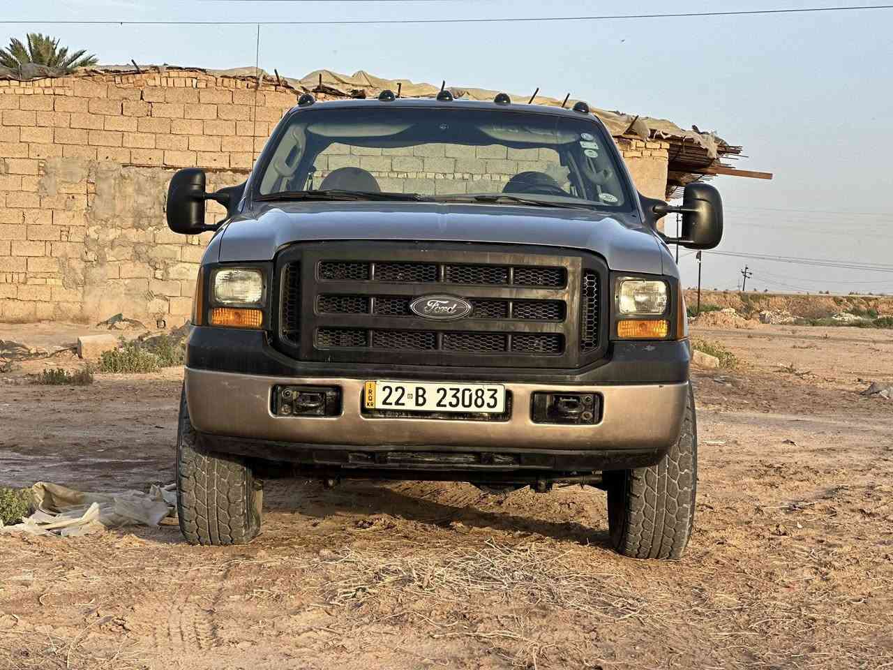 ***********  مكفولة
