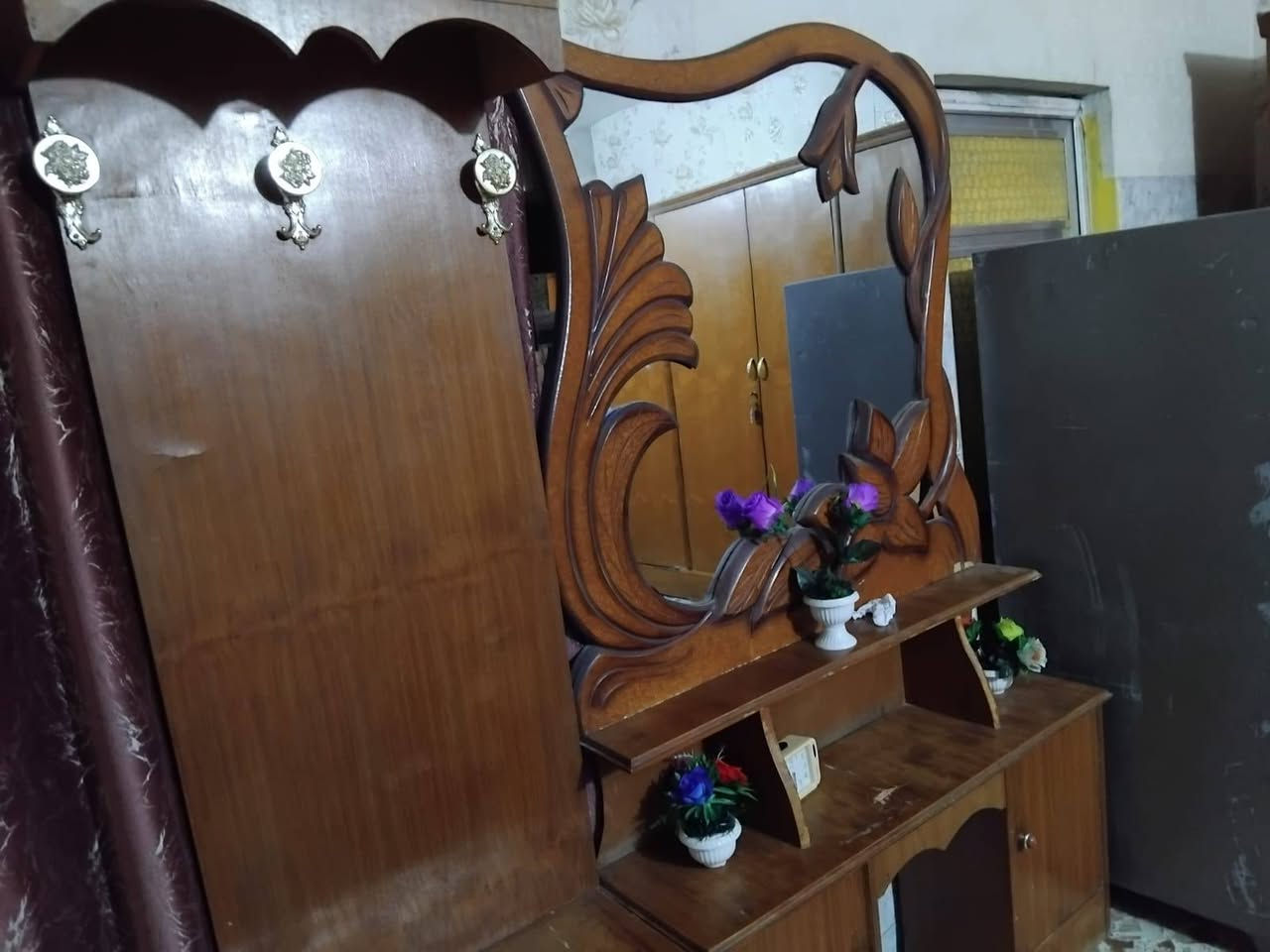 السلام عليكم غرفة للبيع
مدينة الصدر الاورفلي 
رقم الهاتف ***********
