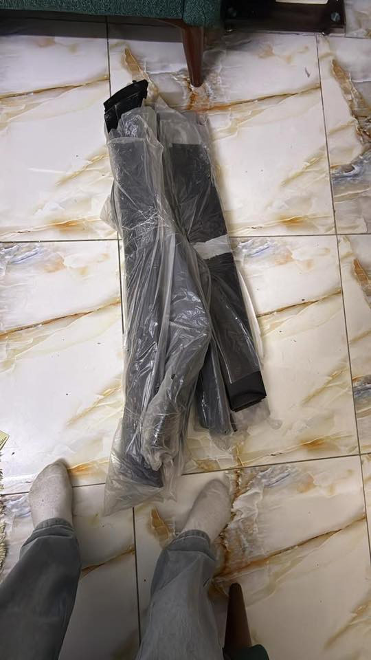 السلام عليكم

من رخصة الأدمنيه المحترمين 

عندي لحيه إماميه جديده ممستخدمات

وعندي الدوسات اللي يصيرون جوه الباب

ايظاً بل جيس مثل مموضح بالصور 

قيم بال يرضي الله وبالعافيه عليك
***********
