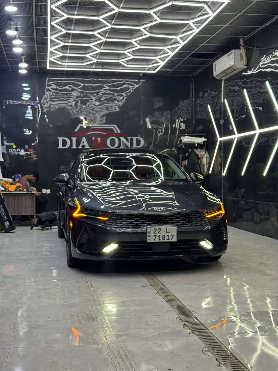 KIA K5 EX 2021
فول ١/١
حادث قطعه وحده فقط جاملغ خلفي
البجم كبس
ماشيه 40 الف ميل
مواصفات
بانوراما-كشن خزن ميموري-كشنات تدفئه تبريد-ستيرن تدفئه-قياده ذاتيه-رادار جانبي-تنبيه مسار-شاحن لاسلكي-كشنات كهرباء-مري قلاب-كامره خلفيه-حساس امامي خلفي-رادار امامي-توقف ذاتي-جام ريمونت-صندوق ذكي -بلوجكتر -ويل 18 بلاد -محرك ١٦٠٠ توربو

السياره جاهزه للاخير
باتري مع تايرات تخم ودهن وادامه قبل يومين كله جديد كسر جيس مو باله 
السياره ماشامه العادي كله محسن
محرك كير كفاله برغي ما مفتوح بيها 
للبيع مكان السياره البصرة
سعر 175 وبيها مجال قليل 
***********
