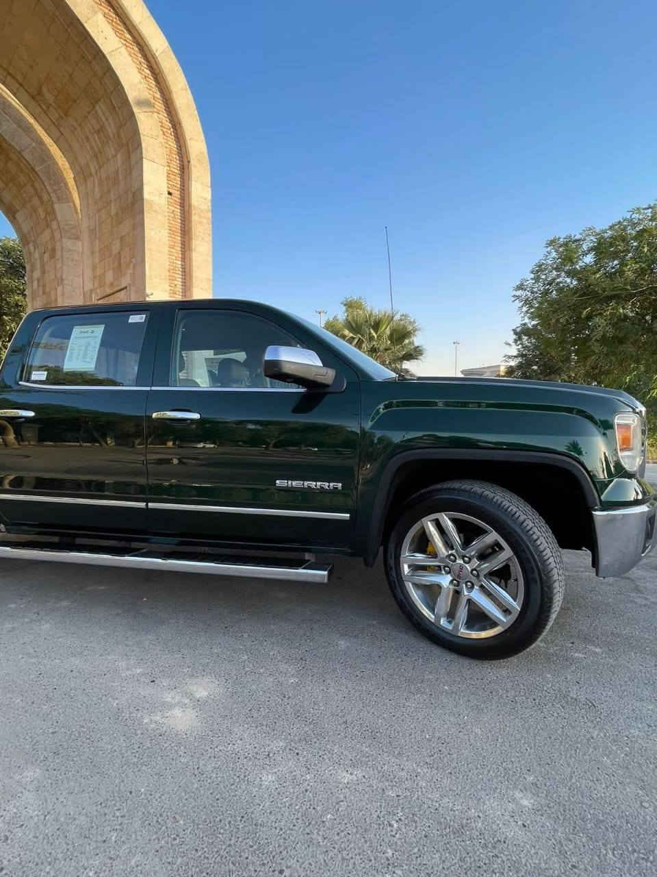 السلام عليكم
جمسي سييرا 2015 لون زيتوني مميز رقم شمالي هزه جديده بأسمي مداور ثاني يومي السياره جاهز من كلشي ترايك للبصره
ماشيه 200 كم تقريبا تخم تاير حداديه اكسل كير محرك شرط
بيها جاملغ وشويه من البنيد بدون داخل بدون شواصي وبعد بيه كلير فقط
السعر 180 وبيها مجال للشراي يتصل ويدلل
للاستفسار الاتصال على الرقم ***********
مكان السياره السماوه
ملاحظه مكلف بلنشر اي استفسار اتصل أو راسل الرقم
