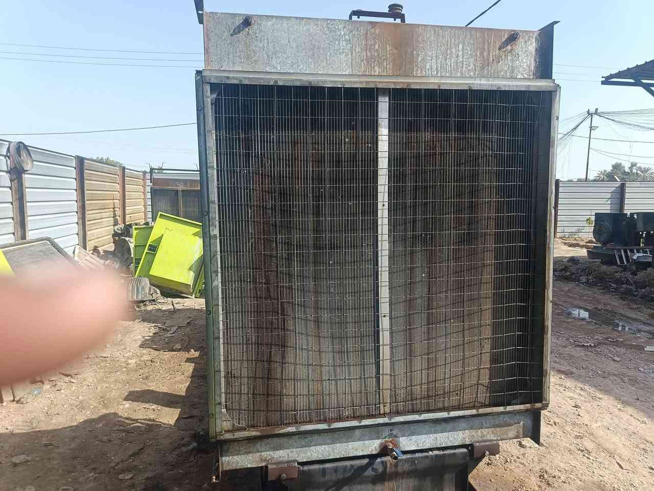 سلام عليكم من رخصت الادمن للبيع راس توليد لور سمر(650)كيفي ستندر مع شاصي طول4م 5ملم مع راديتر 140/140 كلر كبير دي16 مع ڤان السعر 60$بي مجال رقم الهاتف ***********/***********
