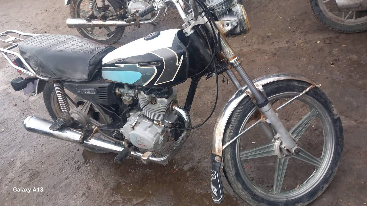 السلام عليكم دراجه للبيع ايراني 4 جير موديل 2019 اوراق اصوليه مكاني ديالى الخاص سراجق هاذه رقمي ***********
