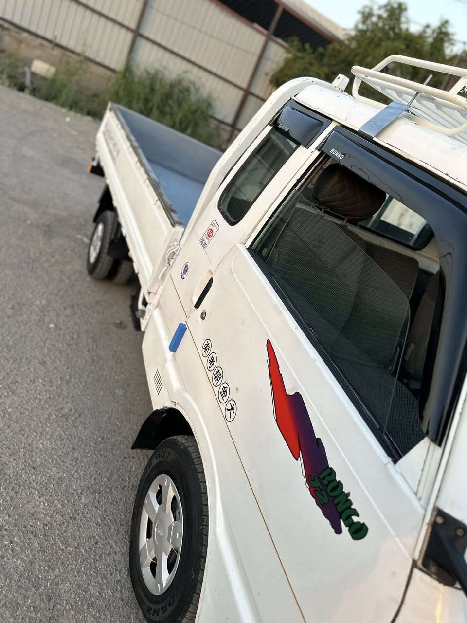 كيه موديل ١٩٩٦
مكينه كير اكسن شاصي مكفولات دوشمه تخم تاير 

كهربأيات كلها شغاله سياره جديده وجاهزه وكلشي بلادي 

سنويه لا ٢٠٢٧ تحويل مباشر  (*********** )
