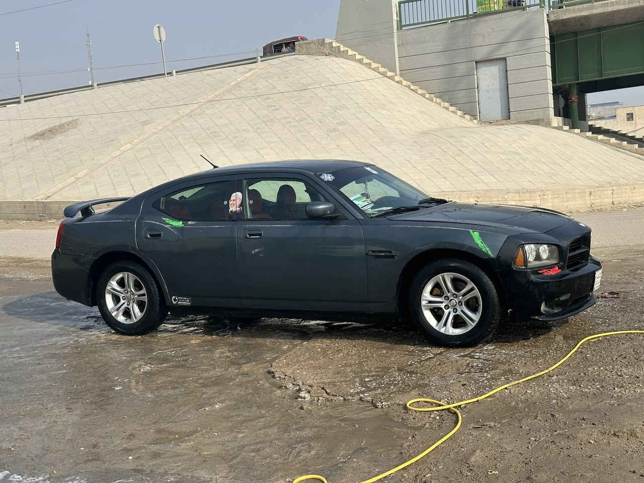 جارجر مديل ٢٠٠٧ سياره جاهزه من كلشي  مكينه ٣٥٠٠ كير خير حداديه جديده تخم تاير جديد  رقم بصره سنويه لل٣٠ 
مكاني بصره ***********سعر ٨٨ بيه مجال بسيط
