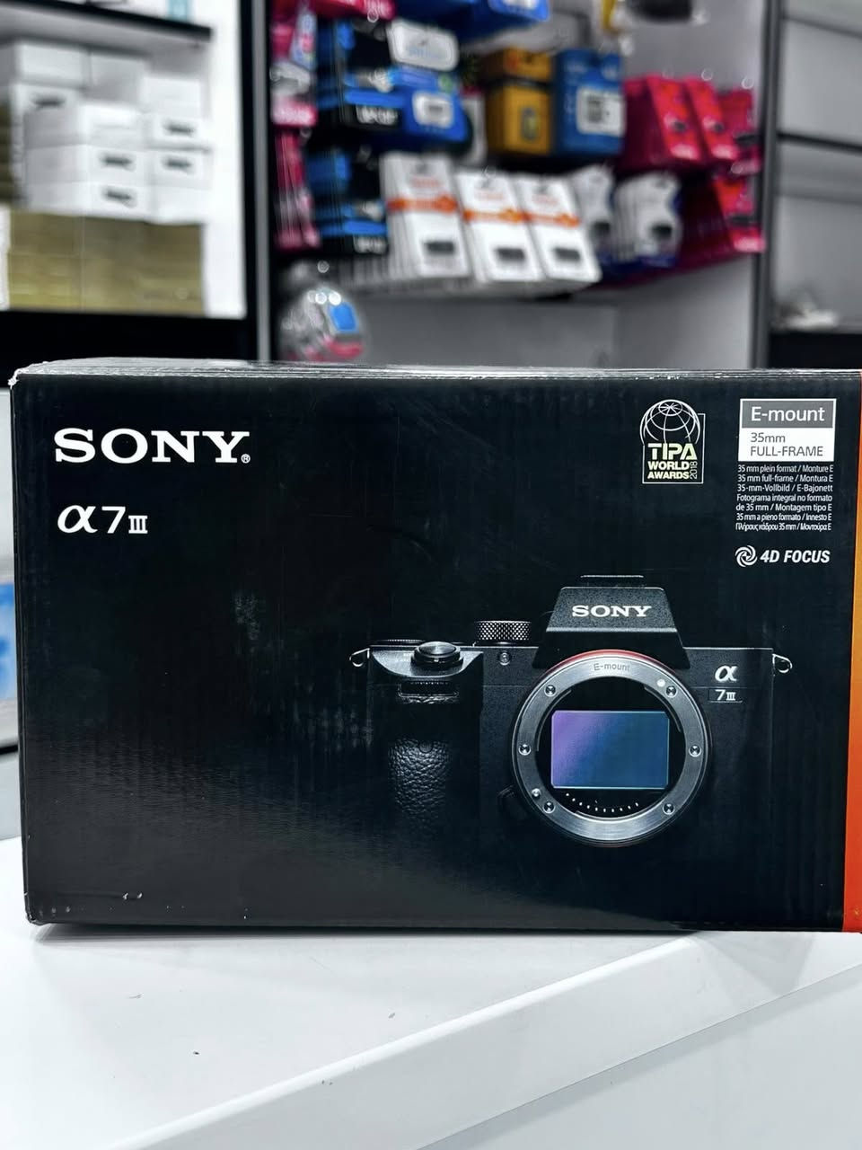 📸 Sony A7 III
واحدة من أشهر كامرات الـ Full Frame للمصورين وصناع المحتوى.
أداء احترافي وجودة صور استثنائية تجعلها خيارًا موثوقًا للمحترفين والهواة.

📍 باب الشرقي – مقابل حديقة الأمة
 للتواصل :***********
