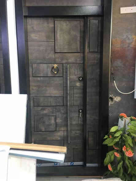 معرض عالم الابواب يقدم لكم

...ابواب خارحي قاصة مصفح تركي شركة NEW DOOR  ضمان 5 سنوات✨

🔹 تصفيح داخلي كامل من الحديد لمتانة وأمان عالي
🔹 سمك الحديد 1.5 مم مقاوم للكسر والخدوش
🔹 ربل عازل يمنع دخول الأتربة ويخفف الأصوات
🔹 سمك الجرجوب 25 سم يضمن ثبات الباب وجمال الإطار
🔹 ضمان حقيقي من مدة 5 سنوات الى مدى الحياة
🔹 يتحمّل الظروف الجوية والامطار بدون أي تلف
🔹النقل و التركيب مجاني داخل مخافظة الديوانية 

✨ فخامة تركية + أمان يدوم مدى الحياة
📲 راسلنا على واتساب واختار بابك المصفح الآن

للاتصال او التواصل على واتساب على الارقام التالية:- 📱***********
***********
....................................او عبر صفحاتنا على مواقع التواصل :-فيس بوك:- عالم الابواب انستقرام:- doors.world1
العنوان :الديوانية /تقاطع شارع الفرق الموسيقية #ابواب #ابواب_مداخل_رئيسية #ابواب_داخلية #عالم_الأبواب #عالم_الأبواب_لإستيراد_الأبواب_المصفحة #عالم_الابواب🚪 #عالم_الابواب🚪
