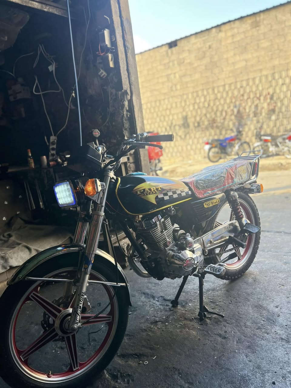 مطور نوعية بارت موديل 2020 
كهرباء كلو شغال 
معو منفيس 
سعرو 450 الف 
للتواصل ***********
