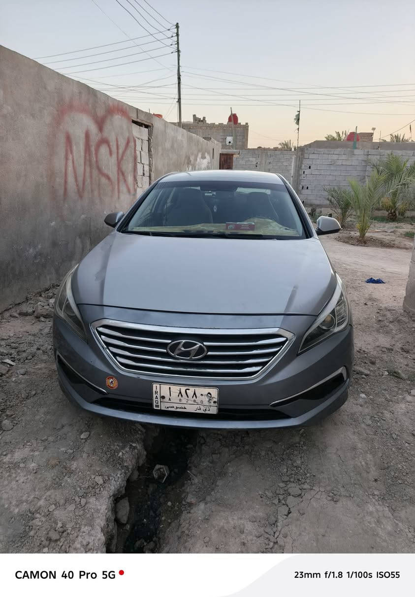 سلام عليكم

سوناتا للبيع وارد امريكي موديل 17 
حادث خفيف من امريكا كلش كلش خفيف حادثها وحلو الحادث مرفق مع صور 👇بيها قطعتين صبغ باب خلفي جه العبري والبنيد مرشوش اساس وكامل باقي بس عل صبغ ومتروك وحاليا حاط فابلون بلون سياره بيها رشات صبغ بل قماره اثر تشليع 🥶 تبريد ثلج ويا السويج لايت عالي وناصي زنون يعمي 💡 مكينه  GDI. تچفيت كامل و جديد ومضبوط شرط الفحص وترايك وين مايعجبك  دهن الكير قبل فتره بدلته وبحاله ممتازه مسوي ادامه كامله للمحرك وسياره نضيفه مابيها لا خياس ولا زنجار من جوه سياره تلمع قطره خياس مابيها ولا بيها طخات سنويه منتهيه سعر السياره 100وبيها حك الجيه مكاني بصره الدير *********** والي ماتعجبه خلي يدعيلنه بل رزق وهاي تفاصيل سياره
