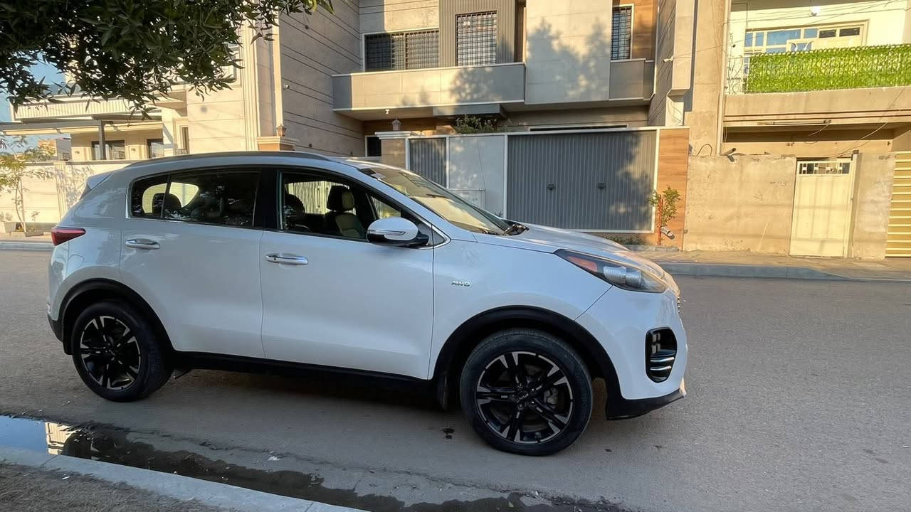 سبورتج 2019وارد امريكي
[][][][][][][][][][][][][][][]

السعر 153بصمه سياره موصفاته راقيهEX

فول مواصفات ***********‏

مواصفات :- بصمه -  - محرك -2400

رادارات - حساسات - كشنات كهرباء + جلد -

صندوك كهرباء - شحن لاسلكي - تشغيل عن  بعد تحديد مسار. مري شفط 

قلاب.  

شاشة كبيره متصل - قطعتين تبريد

الضرر :- جاملغ  + شويه بل بنيد بسيط

السعر (153ورقه. ***********‏
