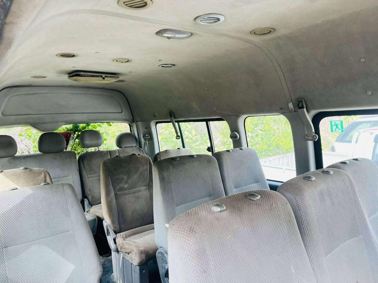 تحيه طيبه اخواني الاعزاء للبيع 
فتون جنبي 2014 مال مزاد وزارة الداخلية وكاله الاستخبارات السياره كتاب بسمي وكاله للمشتري وين ماجان تمشي بيه السياره 14 راكب 
كير ومكينه وحداديه وتخم تاير وغرفه نضيفات كشره نضيف بيه مكانات صبغ واكو بيه طخه بسيطه يم باب الخلفي السياره مابيه شي تشغل وتمشي جاهزه بس اكو بيه ترتيبات بسيط السيااره مال شغل ع باب الله حلوه ونضيفه مكاني كربلاء 
الحسينيه السعر 67$ 
رقم الهاتف ***********
