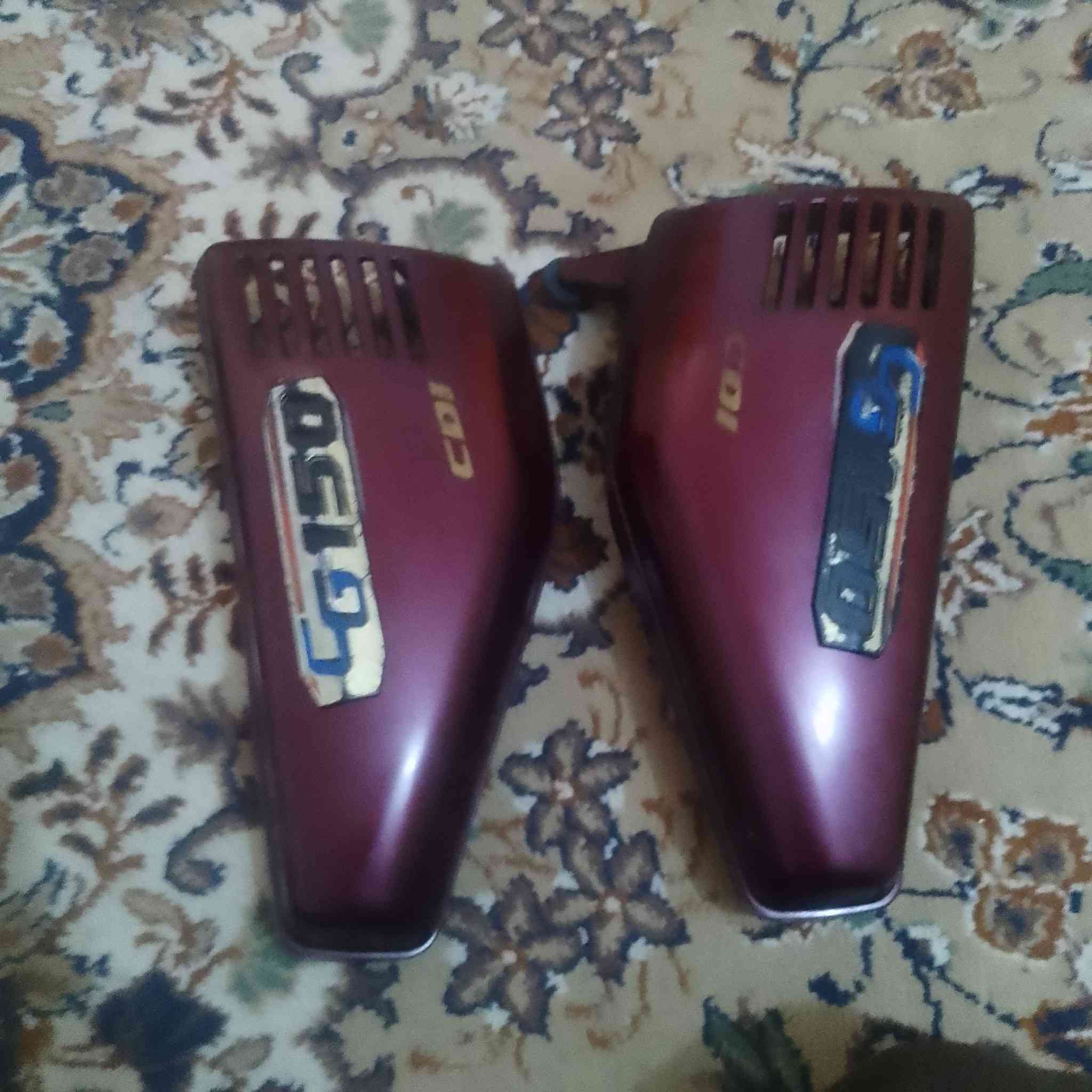 كفرات ماكس 3 قطع سعر 10
خوذه نضيفه جدا سعر 13 
كابريتر ماكس سعر 5 الف 
صفاحيات ايراني سعر 3 الف 
خاص متواجد


**إذا كنت صاحب هذا الإعلان وتريد حذفه لأي سبب، رجاءا أرسل رسالة إلى الدعم الفني**