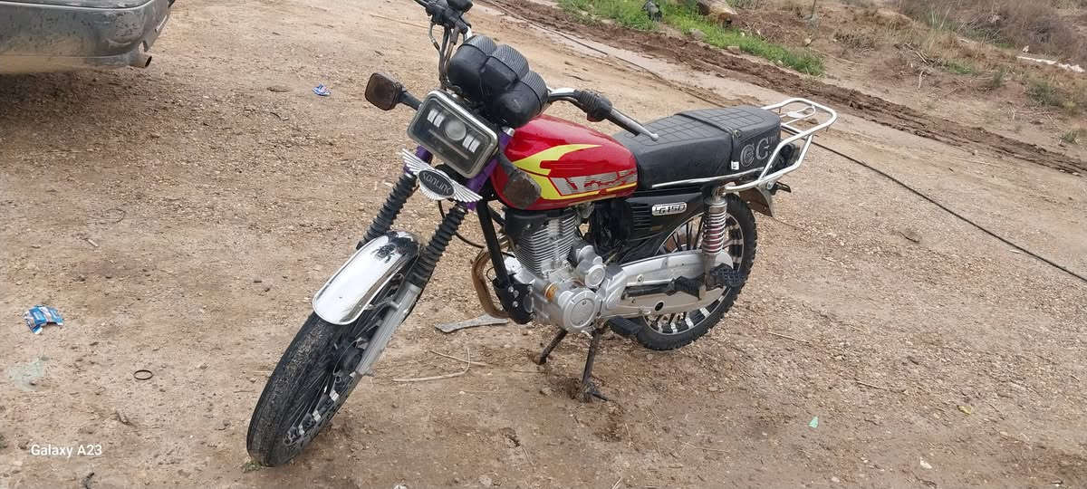 السلام عليكم دراجه سونك موديل 25 مكفوله اوراق موجوده  محرك لا تبخير ولا  نضوح اوياله مكفوله من العواج بي نقص فقط الواير من الدشبول الى الويل الامامي كام مايعد قبل فتره وكف ماشيه 9 الف ونص وقبل فتره كام مايعد كول 10 الف اشاير موجوده تخم كامل البارحه جبتهن ماعندي مجال اشدهن المكان بغداد اليوسفيه معمل زينب السعر 775 وبيها مجال بسيط وما متواجد فيس الي يريد يراسلني واتساب ***********
