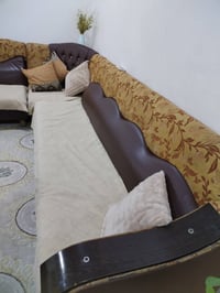 طخم خشب عراقي للبيع 8امتار وبي زويتين نظيف كلش السعر 275وبي مجال للتوا...