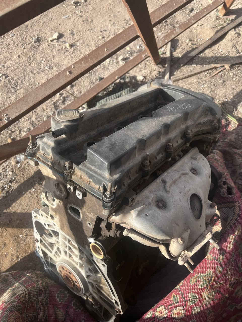 السلام عليكم
مكينه ٢٤٠٠ جورني ونفسها مال جيب كومباس بيها بس كازكيت ويرادلها تنضيف 
رايدها ب٢٠٠ وبيها مجال قليل
***********
