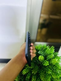 1-آيفون 15برو ماكس لون نيلي 2-ذاكره 256 3-بطاريه 90 4-الجهاز فيس أيدي ...