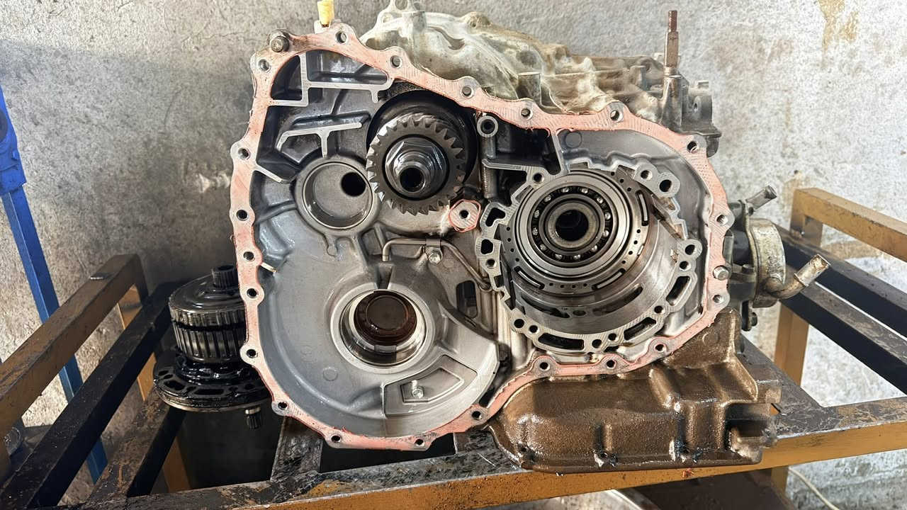 ورشة النعيمي لتصليح وأدامه كير اوتماتيك 🏧. 
(الحمدلله والصلاة والسلام على سيدنا محمد) 

Toyota Corolla2️⃣0️⃣1️⃣7️⃣  

فحص كامل للسياره وتشخيص الاعطال الموجوده فيها👍

حاله السيارة 🚙
 
السيارة ع نمرة R بالضغط يبوش ❌لمن  تشتغل تصيّر بيها صوت ونه  قويه ☣️السبب تلف كلاج نمرة الباك ⚙️ تم تنزيل الكير وإستبداله الأجزاء بجديد 🆕 💯وأضافة دهن ياباني وكاله تغير كلاج البك 

انتهاء العطل الحمدلله ☺️✌️
السياره رجعت كانما هسه طالعه من الشركة تنميرات طبيعيه 🤝ونه ما بقى عته (اتشرفنا بل عمل معك اخي الكريم)

العنوان…كركوك …حي …الصناعة
..خلف بانزين خانه الشهيد 
اي استفسار والمزيد من المعلومات الأتصال على 
الرقم*********** ☎️📞
