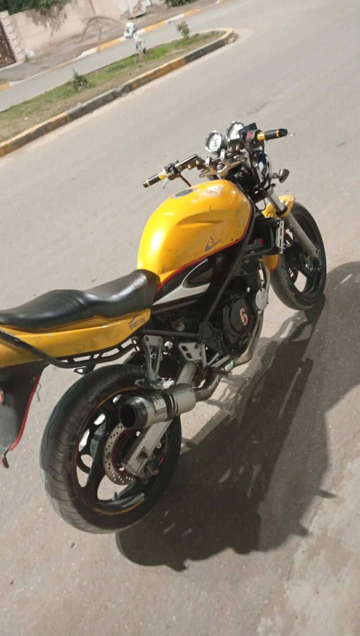 باندا كرستال مكينه 250 محور 400 سي سي قبق احمر دبل فصله دراجه كامله خير من الله  السعر 850 وبيها مجال
***********
