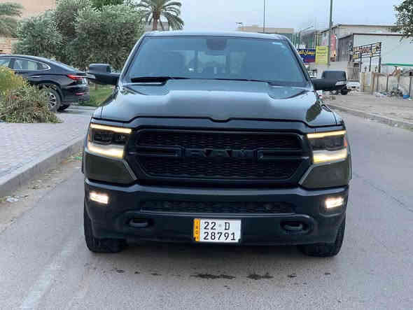 -دوج رام ٢٠٢١ للبيع 
-فئة سياره بك هورن 
-كلين تايتل 
-محرك ٥٧٠٠ هيهي 
-لون زيتوني مميز 
-ماشيه 52 الف ميل 
-حساس امامي خلفي 
-رادر جانبي 
-تشغيل عن بعد 
-تدفئه كشنات
-قاصه 
-باب كبير بدي قصير 
-رقم اربيل 
-مكان سياره  بغداد حي الجامعه 
-رقم : ***********
-سعر 38000 دولار بي مجال بغداد
