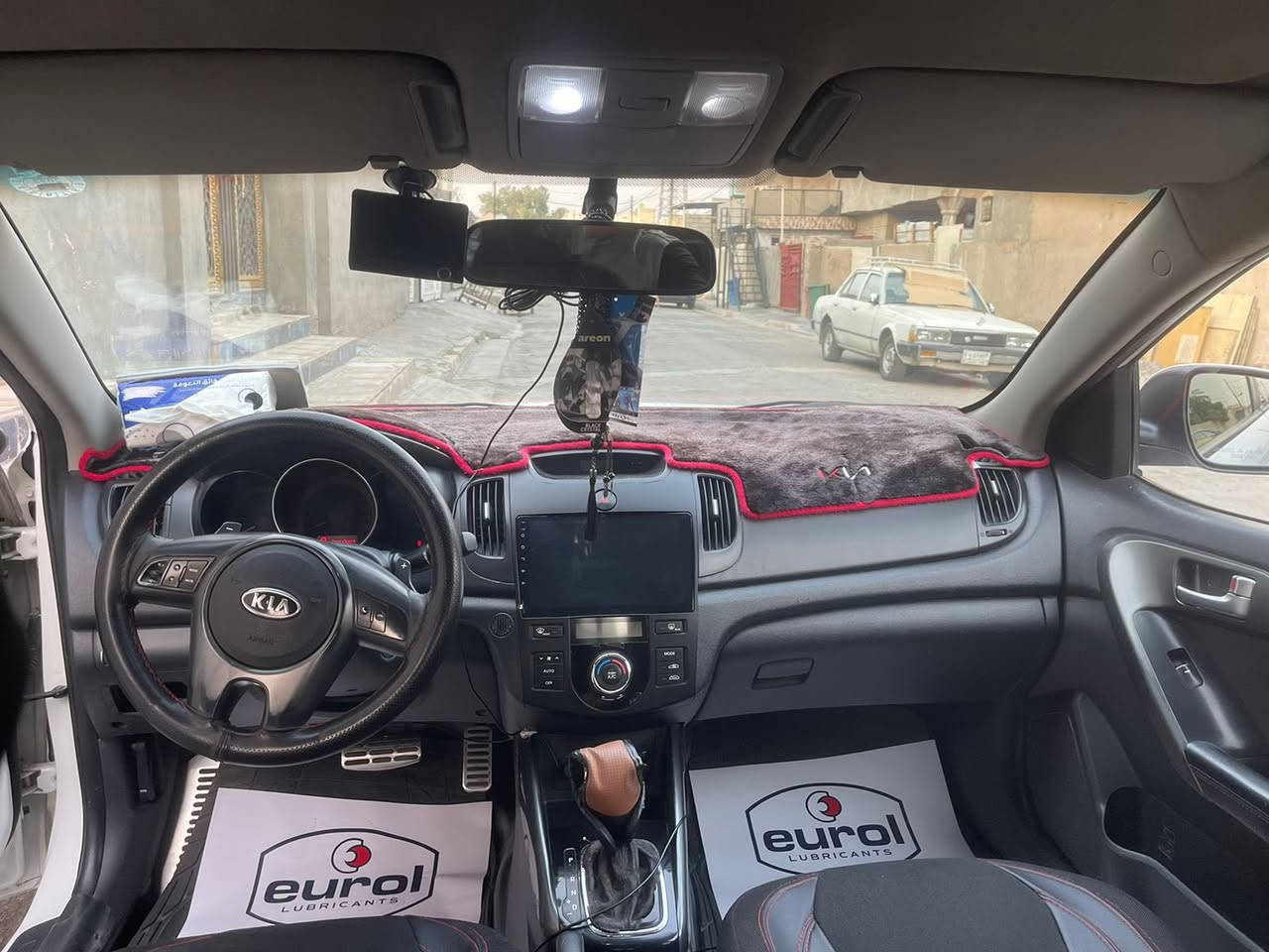 اقره المنشور وشوف السونار 
للبيع سيراتو خليجي ٢٠١١ 
ماشية 293 الف حقيقي مكفولة من الصبغ والتبديل وتاخذها سونار شرط 
محرك 1600 دكشن عالي 
تحكمات ستيرن
شفتات 
شاشه 
كامره خلفيه
حساسات خلفية
داش كام تسجيل داخل السياره وامام السياره 
مري شفط 
اشاير بالمري 
لون ابيض اربيل
تحويل ب اسمك حاضرين السياره 
ب اسم عربي ابن خالتي 
مكاني بغداد الكرخ حي الجهاد
*********** رقمي  
السياره جاهزة تبريد تدفئة شغال 100/100 
دوشمة جديدة تخم تاير حجم ١٦ جديد وويل رياضي جديد 
كير 6 نمر عادي واوتوماتيك رياضي
سعرها 103 $
