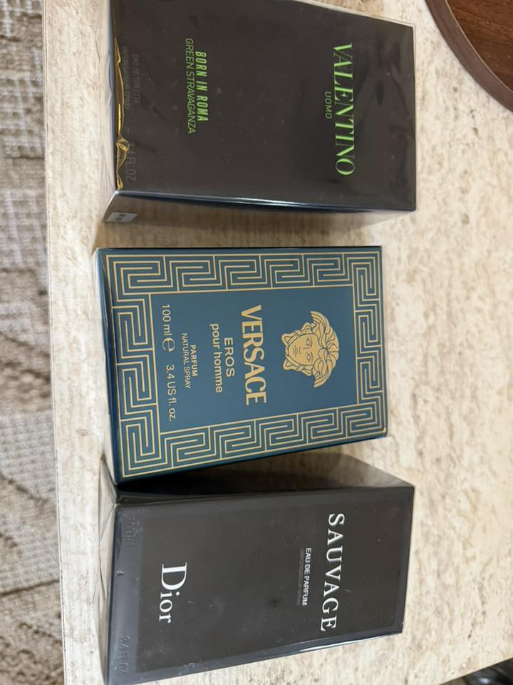 متوفر عطور اصليه للبيع جدد للاستفسار *********** واتس اب
