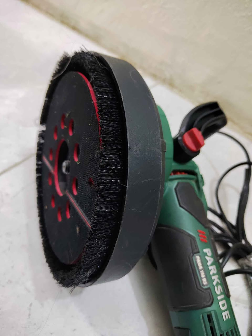 يُستخدم هذا الجهاز بشكل أساسي في أعمال التحضير والسنفرة للأسطح المختلفة مثل الجدران الجافة، الأرضيات الخرسانية، والأسطح الخشبية. متعددة السرع 
يتوفر توصيل لكافة المحافظات بغداد, العراق


**إذا كنت صاحب هذا الإعلان وتريد حذفه لأي سبب، رجاءا أرسل رسالة إلى الدعم الفني**