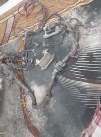 عندي ضفيرة وعقلين مال ليفان ٥٢٠للبيع ١٥٠اتصال على الرقم ٠٧٧٠٤٢٢٧٥٦٢