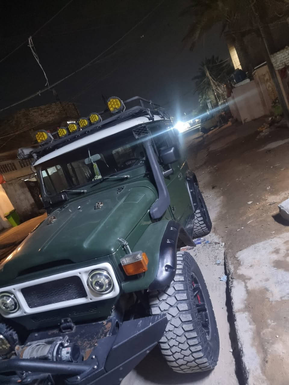 للبيع 
لاندكروز fj40
الصفرة موديل ١٩٧٩
الخضرة موديل ١٩٨٢ 
التفاصيل من خلال الأتصال 
***********
