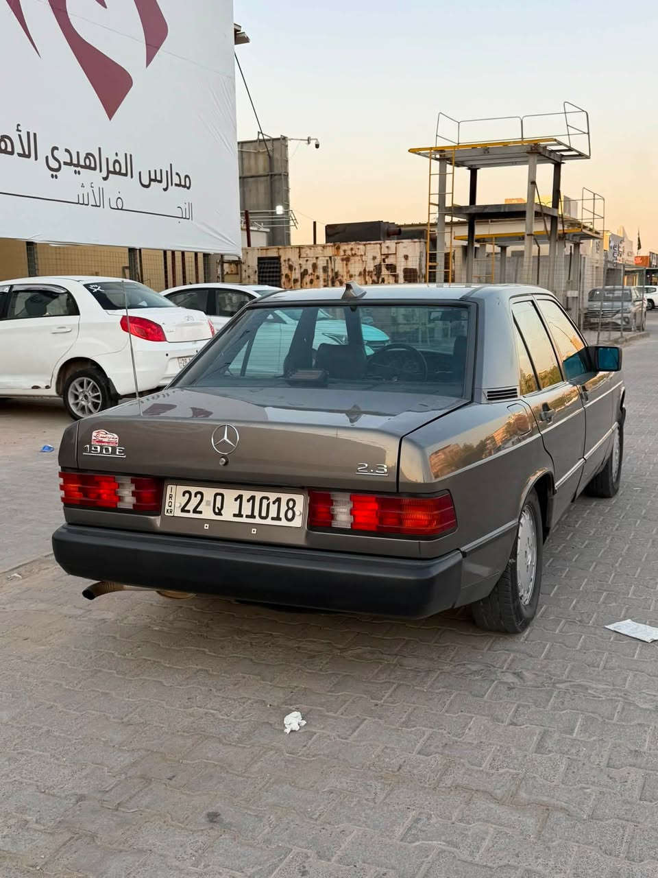 اللهم صلي على محمد وال محمد 
للبيع فقط!
1-مارسدس E190 حجم 230
2-سلايت
3-اريل كهرباء
4-تبريد بيانو 
5-كشنات جلد اسود
6-مسجل بيكر اصلي 
7-جام بوب 4 كهرباء
8-سبير شركه 
9-ارضيات مخمل 
10- تبريد ثلج
11-صدر امامي خلفي جديد 
12-رقم اربيل جديد+هزه جديده
للعلم السياره بلواقع احلا من الصور 
السعر/ 68 ورقه
للاستفسار/***********
