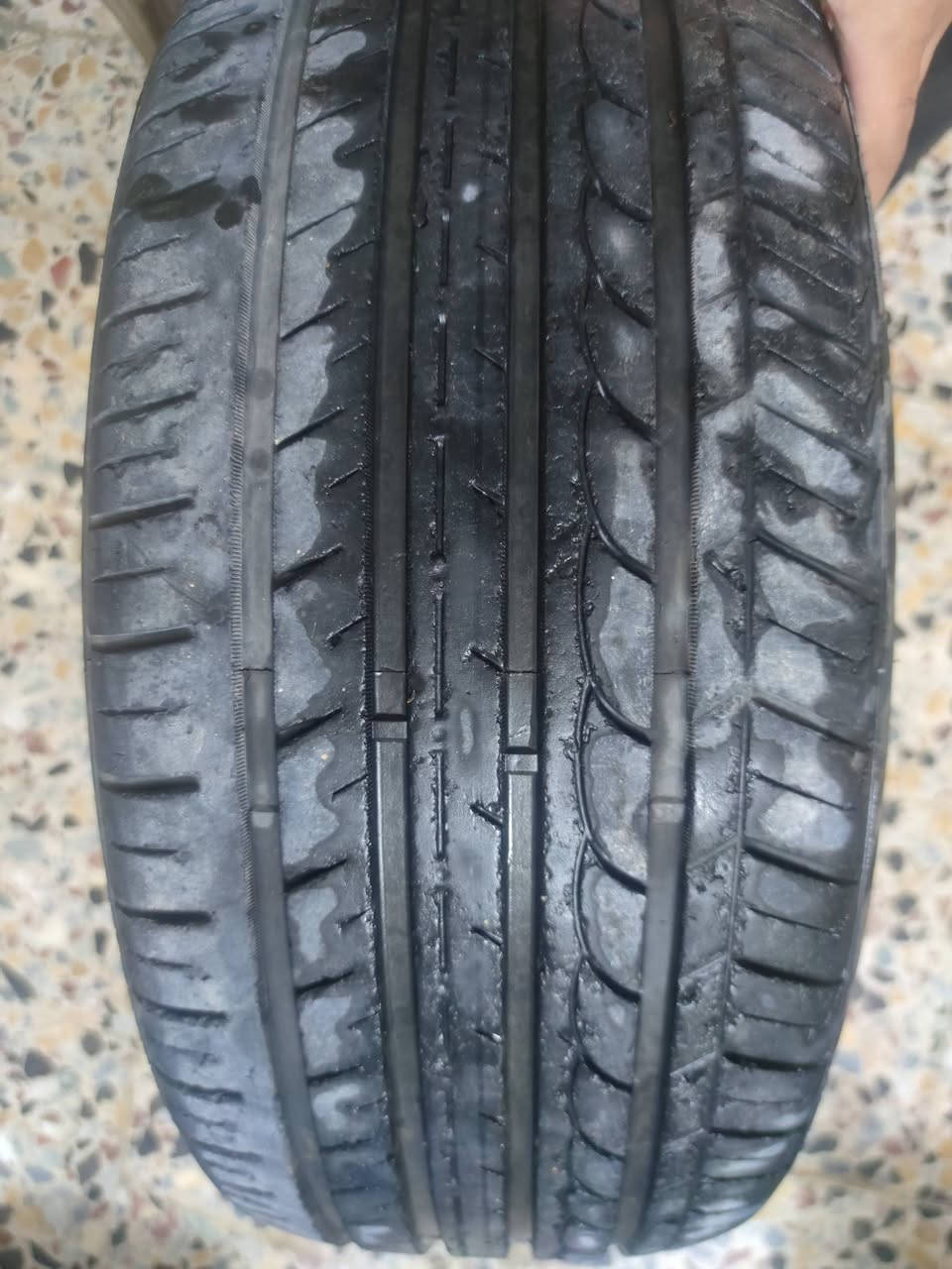 مرحبا اخوان 
عندي زوج ويالة مال جارجر جي تي حجم 20 للبيع الويالة اصليات واحد نضيف أو الاخ بي فطر صغير أو أمصلح السعر 175 الف أو بيها مجال بسيط  للعلم بيها زوج تايرات حجم  240/45/20 إنتاج 23 
مكاني بغداد رئاسة العبيدي 
رقم 
***********
